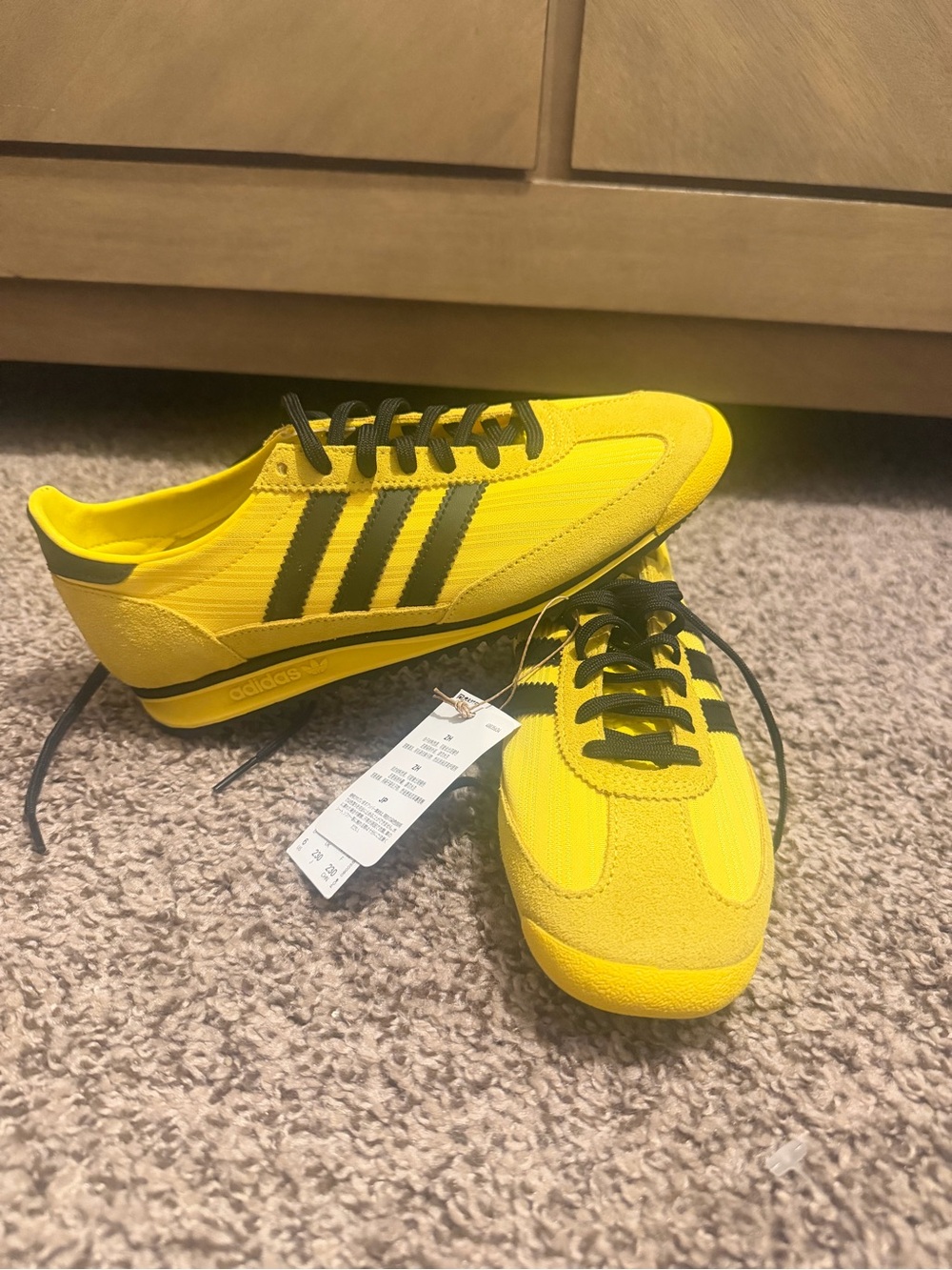 adidas Men’s Yellow Sneakers with Black Stripes